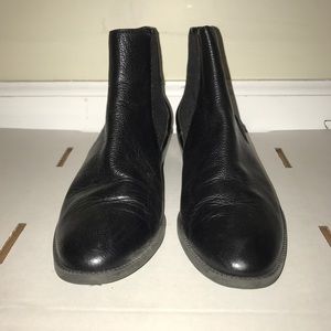 Black staple  flat boots - brand 14th and union